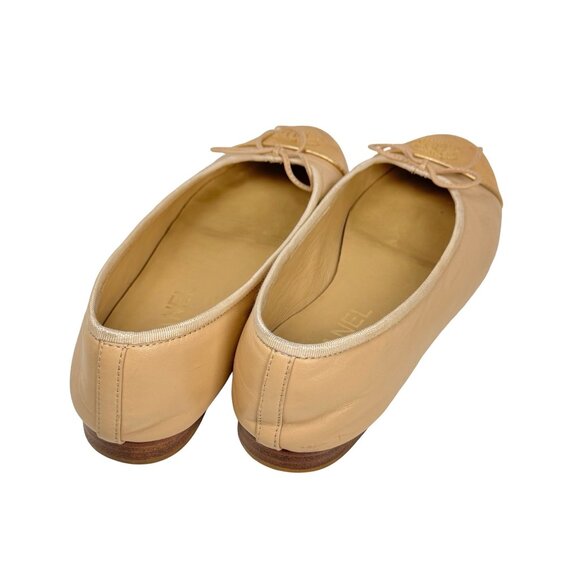 Chanel CC Bow Ballet Flats SZ 38 Beige Leather Gold Cap Toe Luxury Designer - Picture 6 of 15